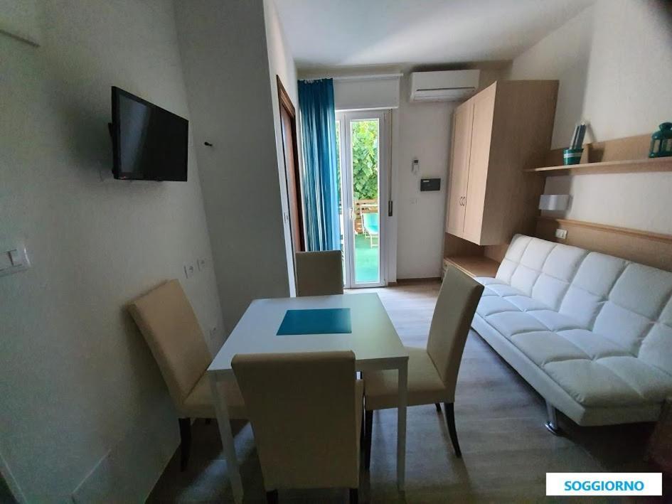 B&B Airone Cervia - Camere E Appartamenti 外观 照片