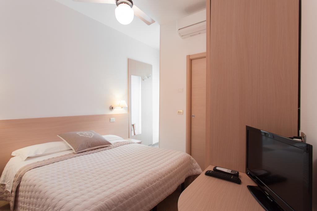 B&B Airone Cervia - Camere E Appartamenti 外观 照片