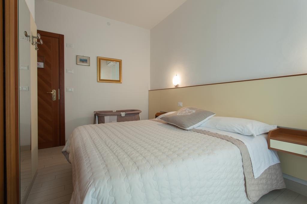 B&B Airone Cervia - Camere E Appartamenti 外观 照片